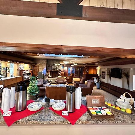 The Lodge At Leathem Smith Sturgeon Bay Exteriör bild