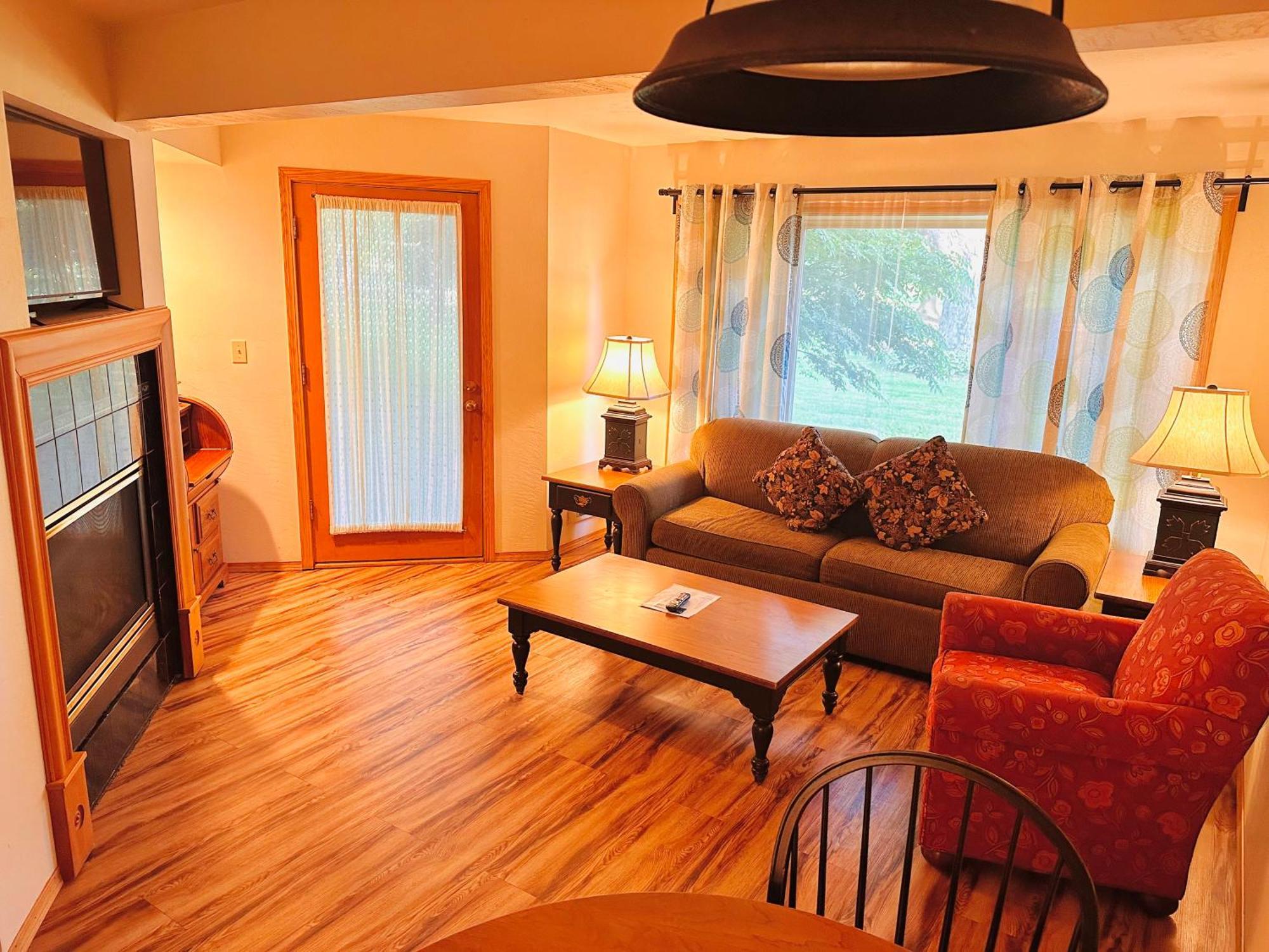 The Lodge At Leathem Smith Sturgeon Bay Exteriör bild