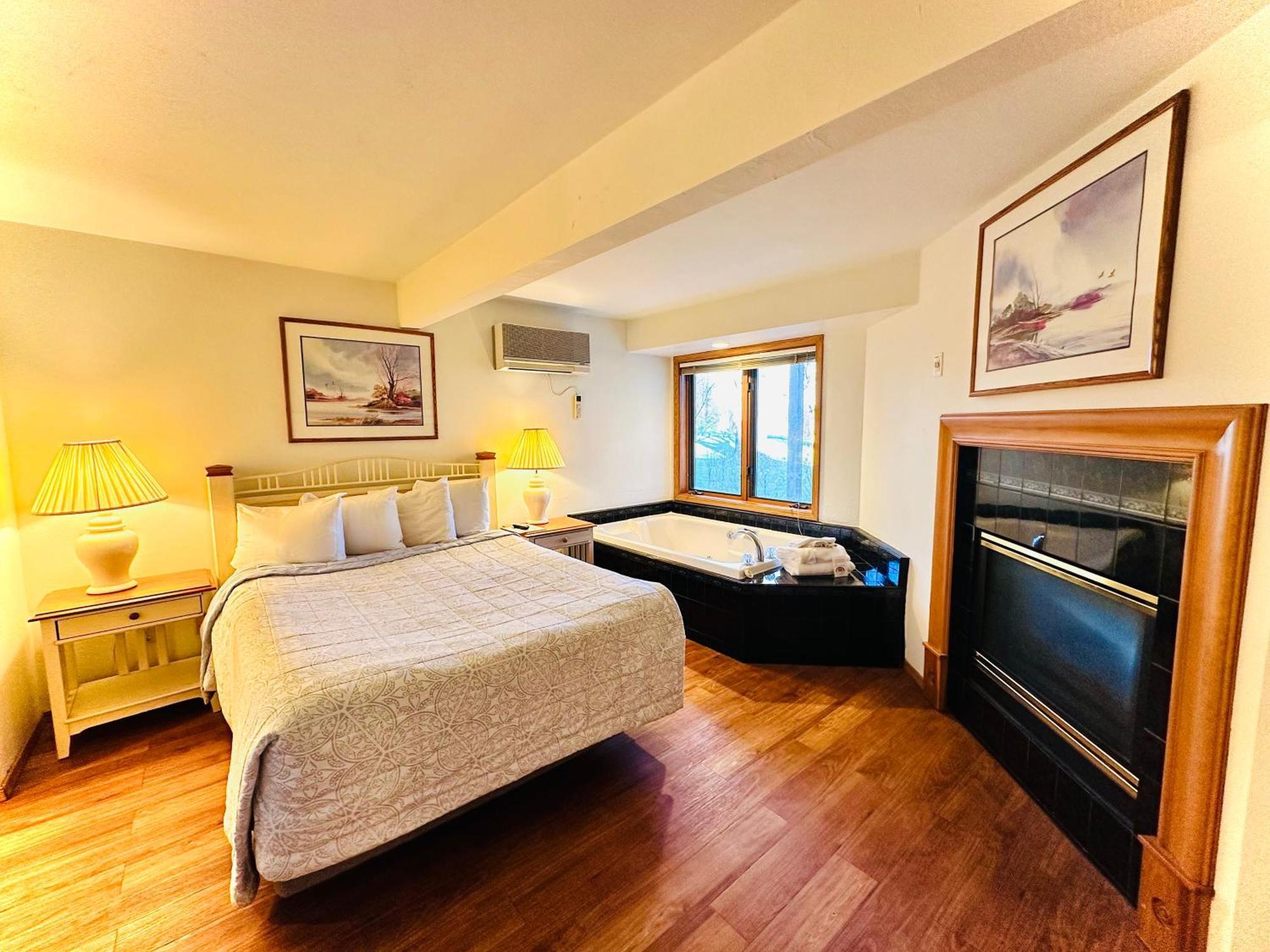 The Lodge At Leathem Smith Sturgeon Bay Exteriör bild