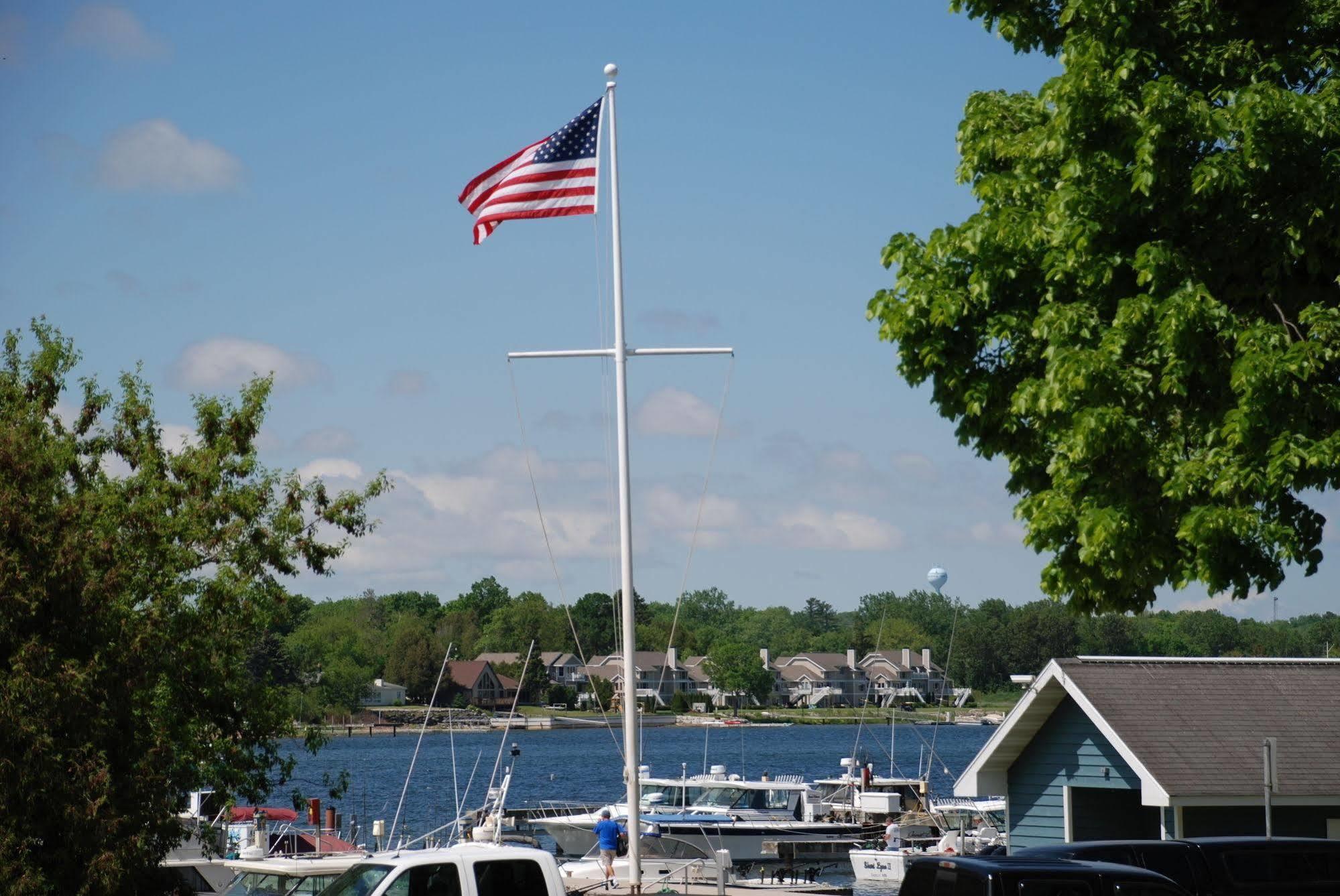 The Lodge At Leathem Smith Sturgeon Bay Exteriör bild